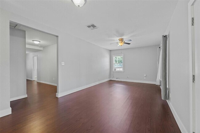 Foto del edificio - 5501 Hudson St