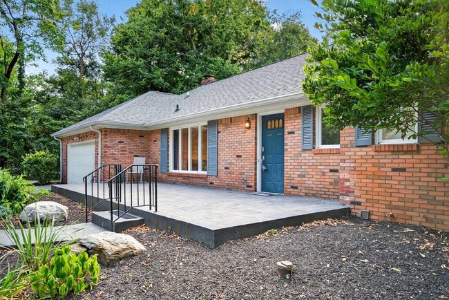 Building Photo - Beautiful, one of a kind property on four ...