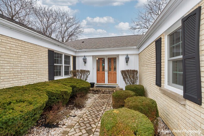 Foto del edificio - 756 Stonegate Rd
