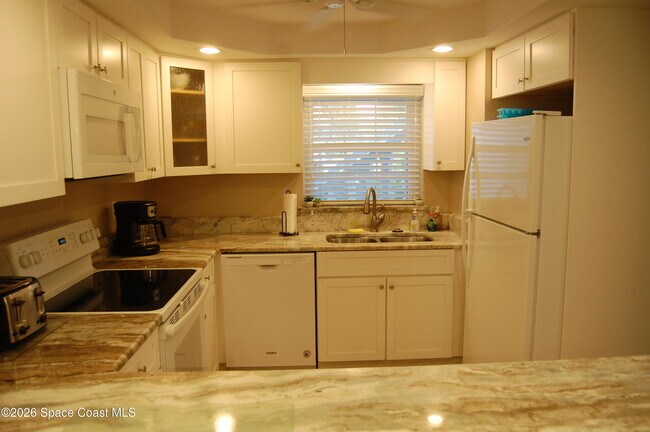 Foto del edificio - 5350 Ocean Beach Blvd