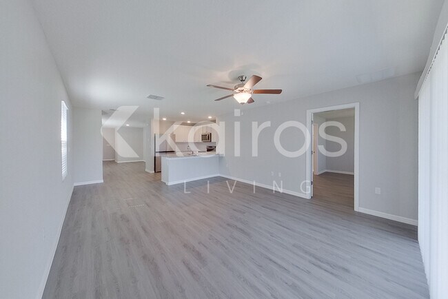 Foto del edificio - 4445 SW 85 Ln