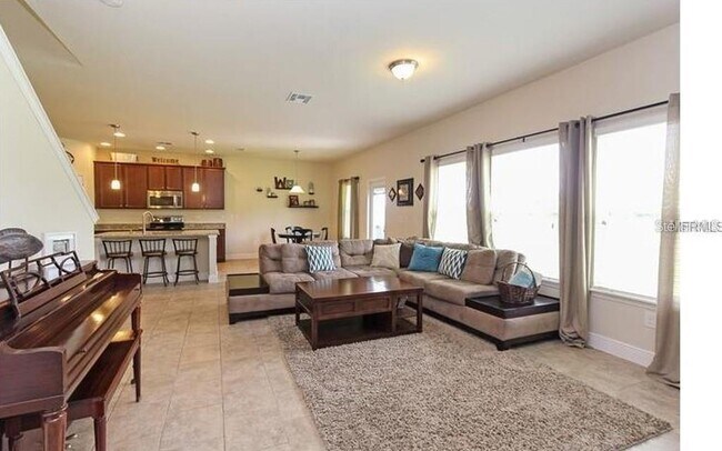Foto del edificio - 14790 Fells Ln
