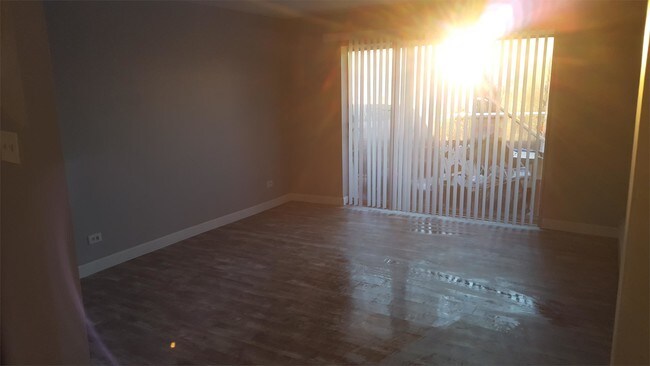 Foto del edificio - 10220 Ridgeland Ave