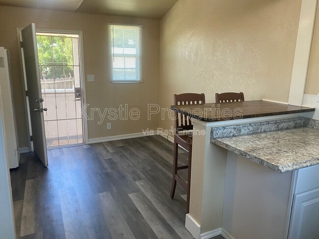 Building Photo - 218 Idora Ave