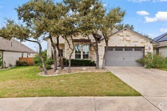 Building Photo - 1100 Lazy Oaks Dr