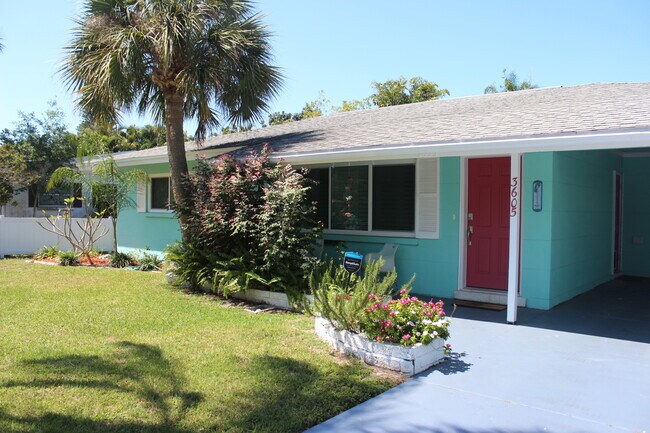 Frente - 3605 Iroquois Ave