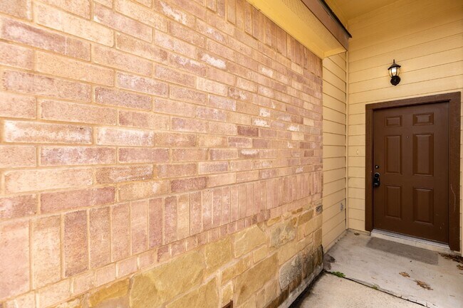 Foto del edificio - 218 Ragsdale Way