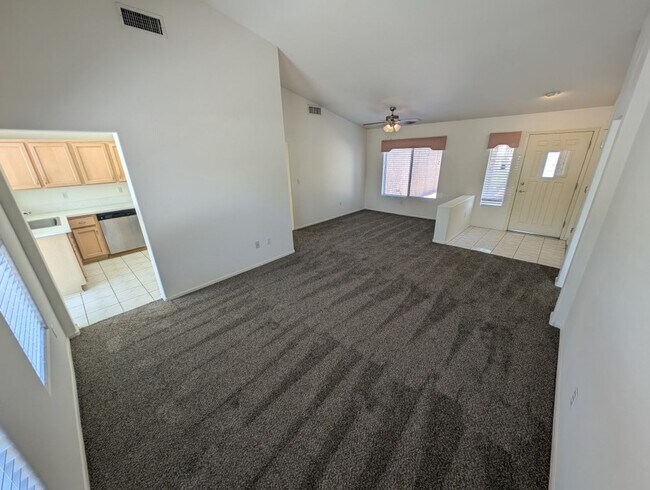 Foto del edificio - 10113 Cresent Creek Dr