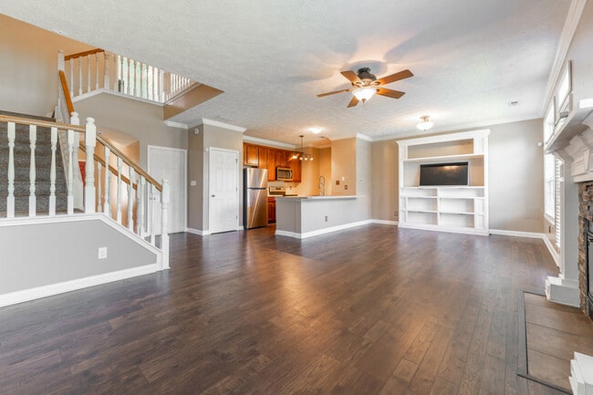 Building Photo - 5584 Nighthawk Dr