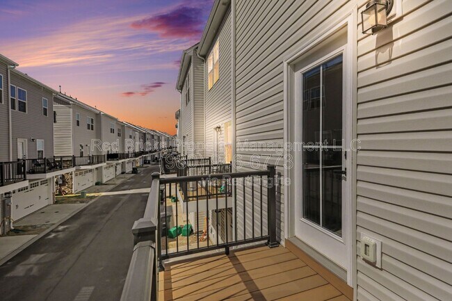 Foto del edificio - 1728 Aspire St