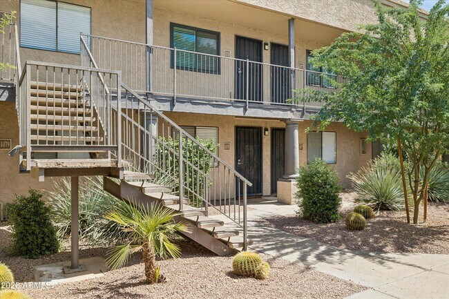 Foto del edificio - 5995 N 78th St