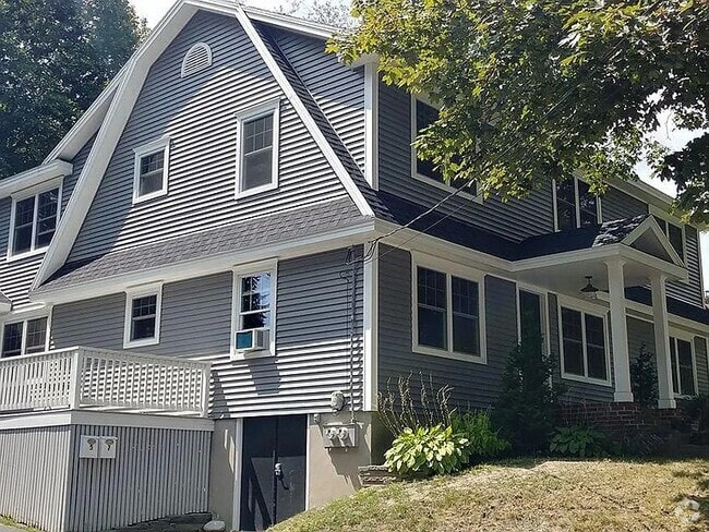 Building Photo - 7 Lessard Ave