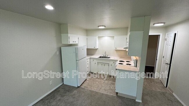 Foto del edificio - 915 SW Adams Ave