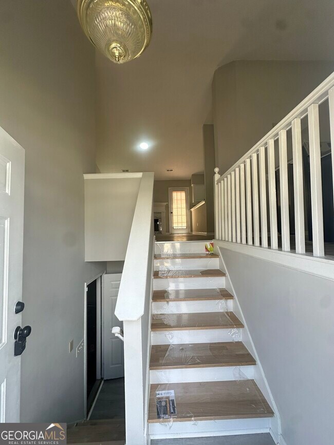 Foto del edificio - 1266 Crestridge Ln