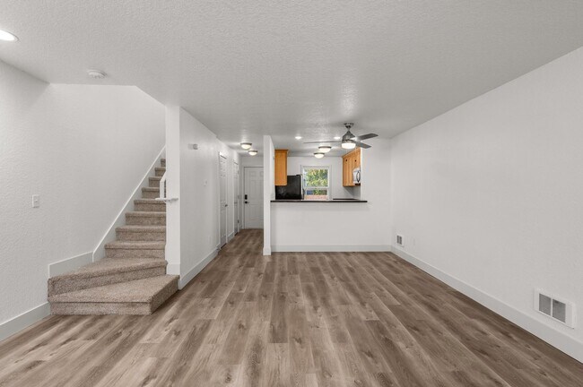 Foto del interior - Everett Cove