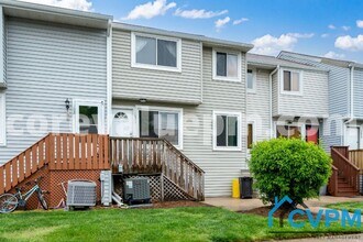 Building Photo - 1623 Fendall Ct