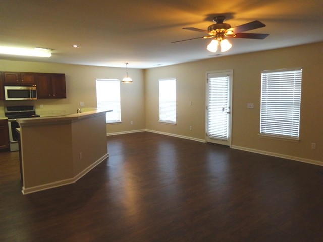 Building Photo - 4999 Ballantine Drive