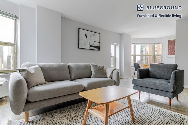 Building Photo - 8 W Chestnut St