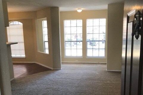 Foto del edificio - Cambridge Village