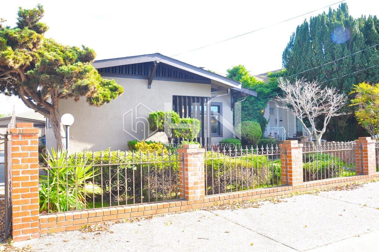 Primary Photo - 31082 Vallejo St