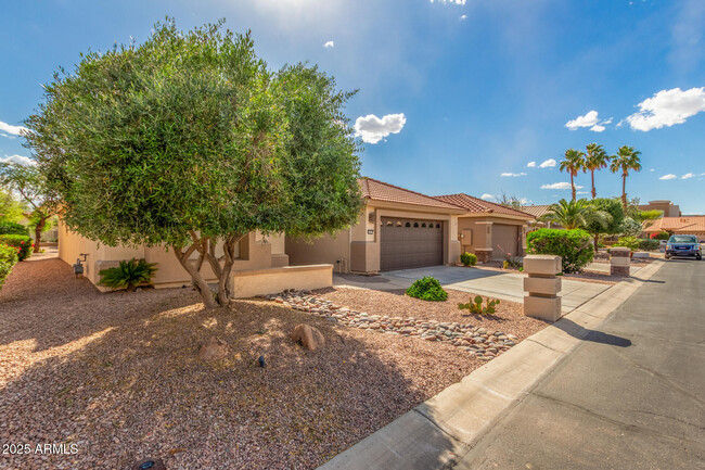 Foto del edificio - 15679 W Cheery Lynn Rd