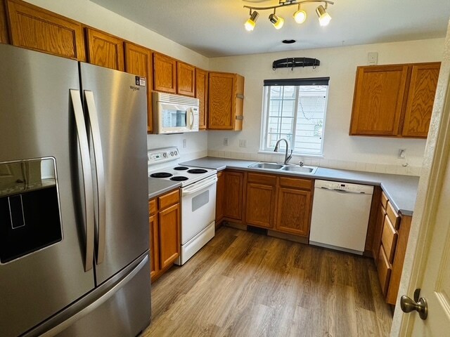 Foto del edificio - 420 N Parkside Dr