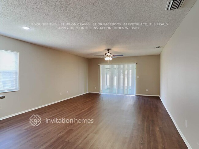 Foto del edificio - 6151 Morningdale Ave