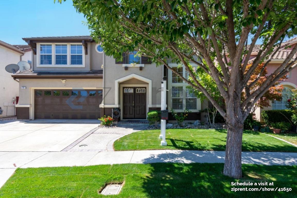 Primary Photo - 216 Coffeeberry Dr