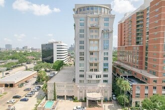 Building Photo - 2520 Robinhood St