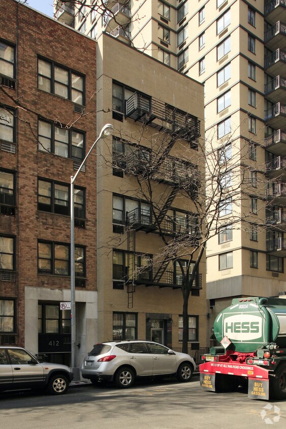 Primary Photo - 410 E 81st St