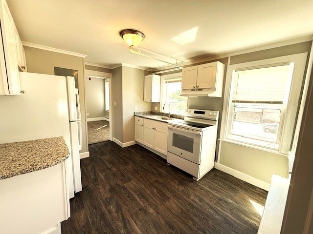 Primary Photo - 324 Cabot St