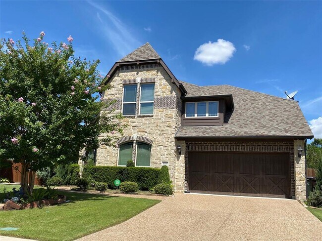 Building Photo - 10205 Savoy Dr
