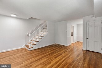 Building Photo - 2804 S Abingdon St