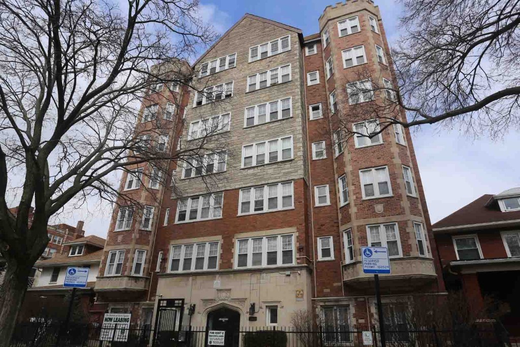 Primary Photo - 1608 W Sherwin #104, Chicago, IL 60626