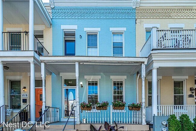 Foto del edificio - 817 8th St NE