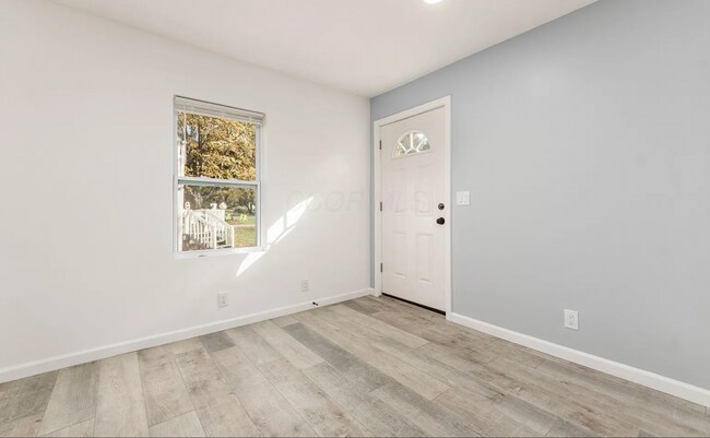 Building Photo - 270 Westview Ave