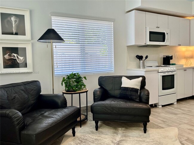 Building Photo - 3850 Charles Ter