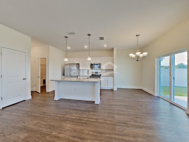 Foto del edificio - 4632 Reisswood Loop