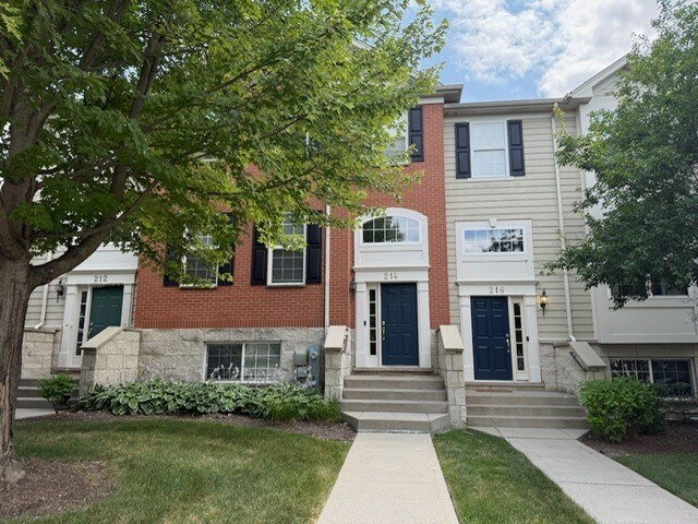 Building Photo - 214 Cassidy Ln