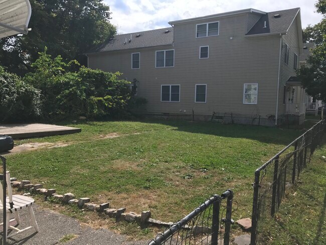 Building Photo - 28 Sicard St