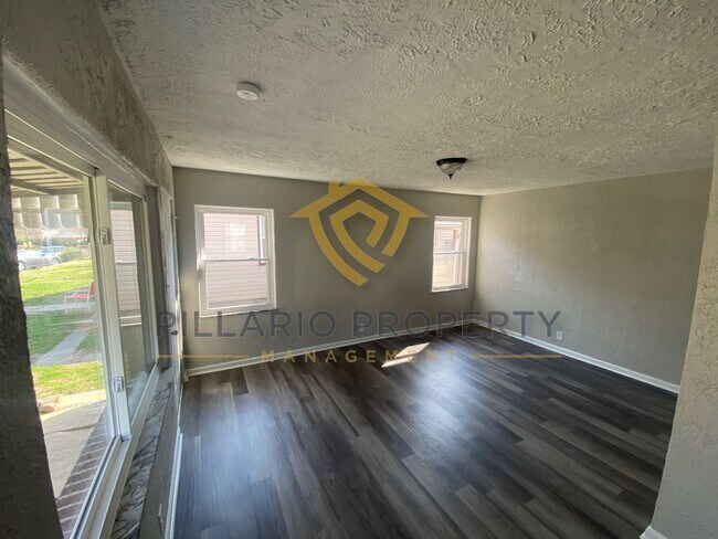 Foto del edificio - Cute and Cozy, 2 Bedroom/1 Bathroom, All B...
