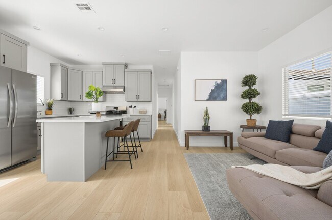 Foto del edificio - 12325 Hester Pl