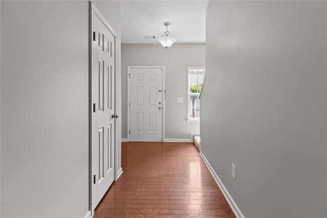 Foto del edificio - 5612 Moresby Ct