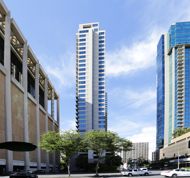 Building Photo - Pinnacle Honolulu
