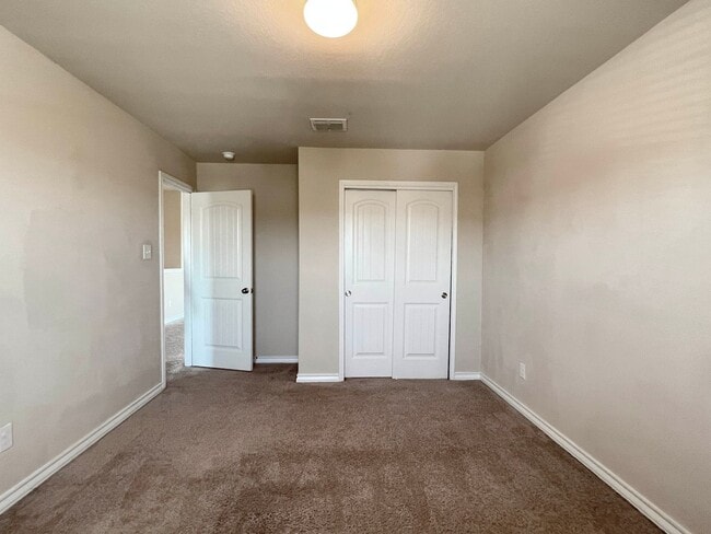 Foto del edificio - 5/2.5 Home Available for Immediate Move In!