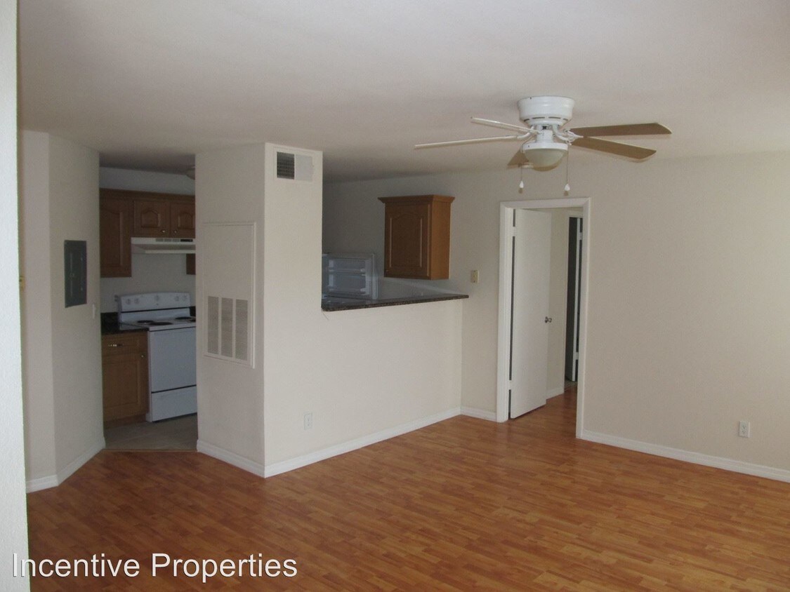 Primary Photo - 4720 Walden Cir