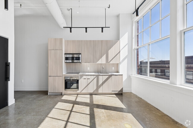 2BR, 1BA - 700SF - Kitchen - Oakland Apartments