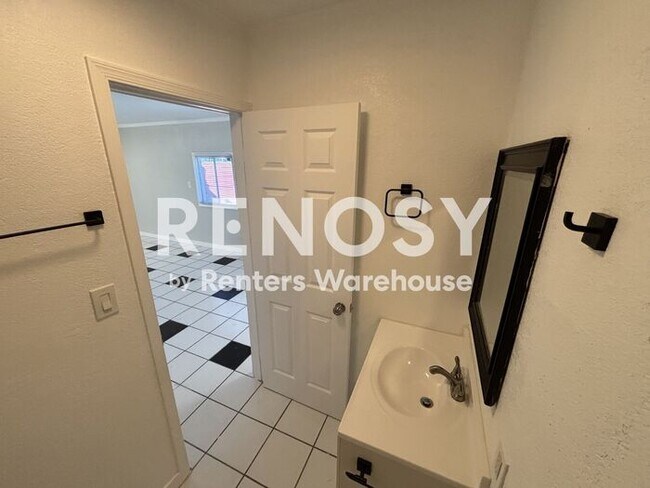 Foto del edificio - Modern, Solar Energy, 2-Bedroom detached Casita!
