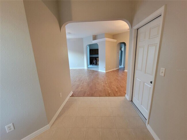 Foto del edificio - 6243 SW 90th St