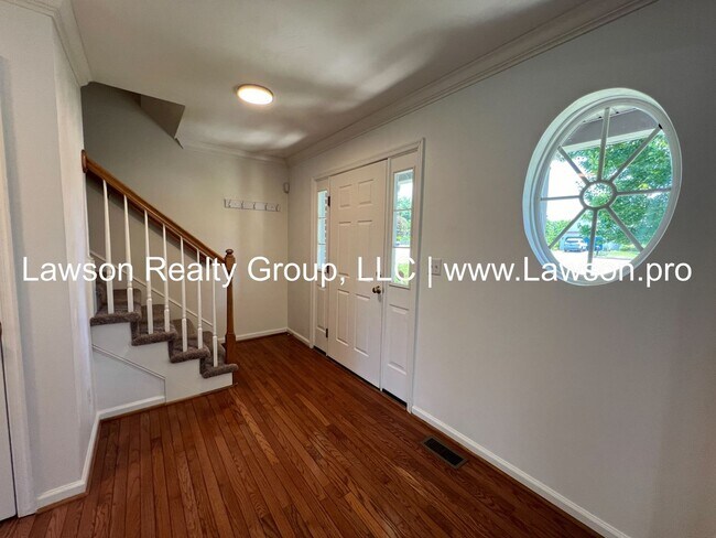 Foto del edificio - Beautiful Four Bedroom Home in "The Groves...